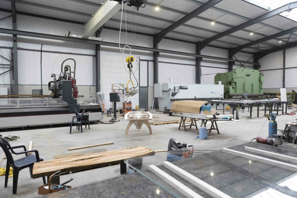 Entrepot--à-vendre-sur-route-passante-milmort-zoning-herstal